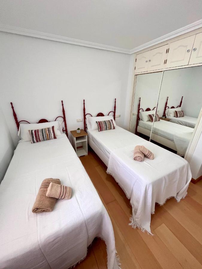 Gatu Premium Villa Turquesa Playa Y Parking Кадис Екстериор снимка