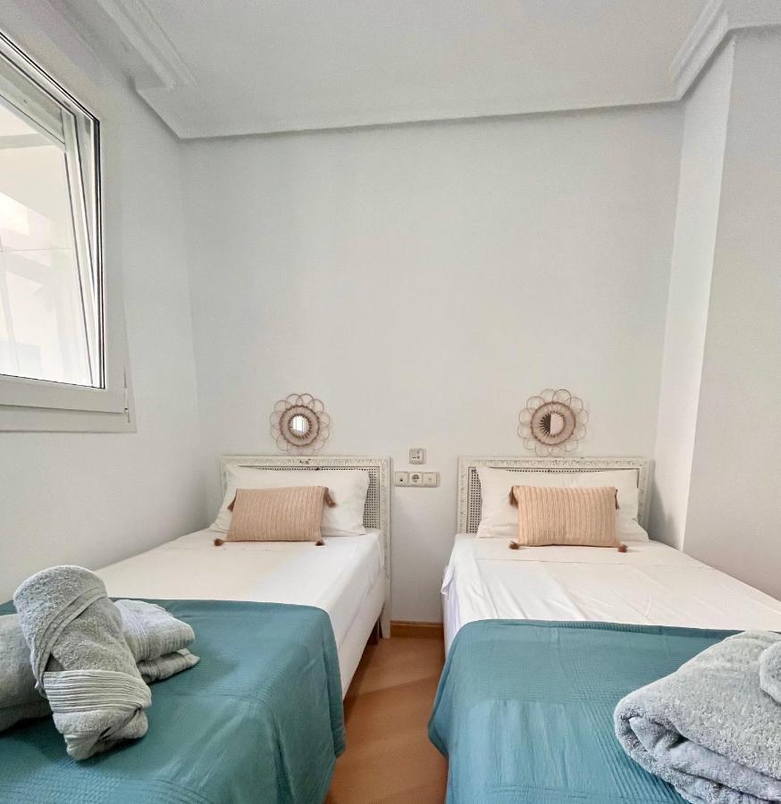 Gatu Premium Villa Turquesa Playa Y Parking Кадис Екстериор снимка